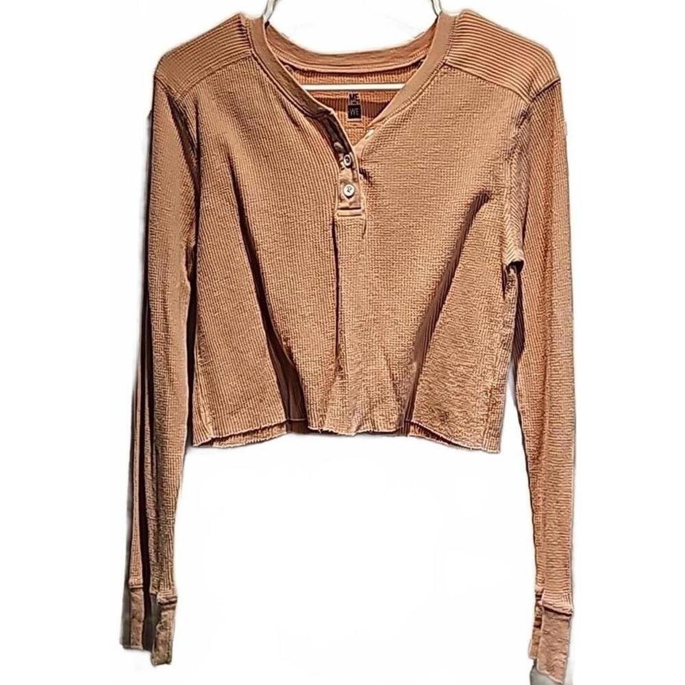 Me to We cropped henley size XS